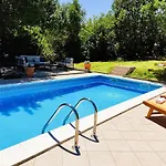 Nika Villa